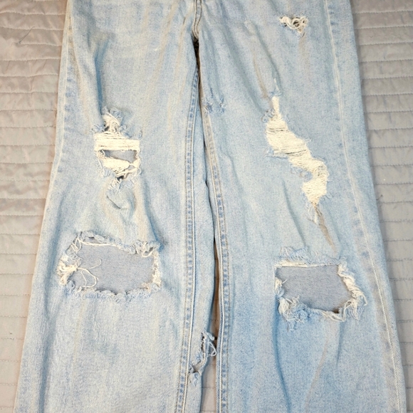 Women's Wild Fable, High Rise, Distressed, Light Wash Denim Pants, Size … - Picture 10 of 16